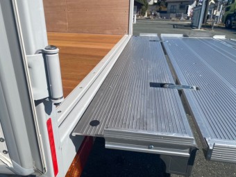 サムネイル 10枚目