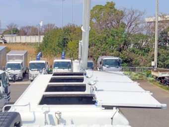 サムネイル 10枚目