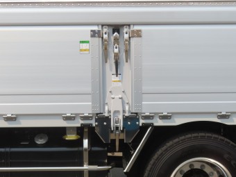 サムネイル 10枚目