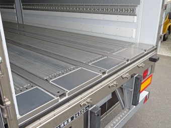 サムネイル 32枚目